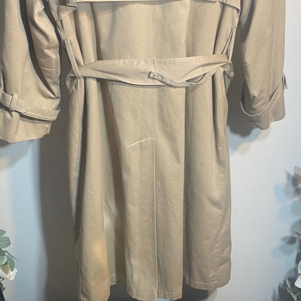 London Fog Classic Tan Trench Coat - Picture 6 of 7